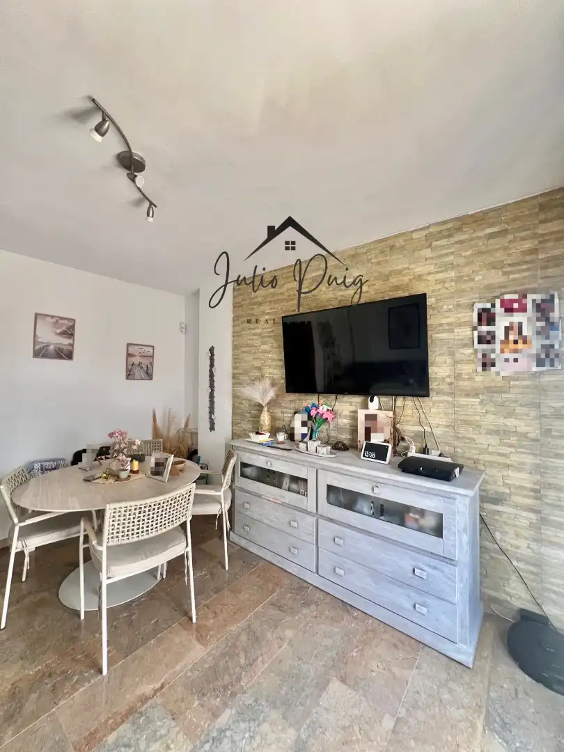 Living room of Detached homes for sale in Coria del Río  with Air Conditioner and Balcony