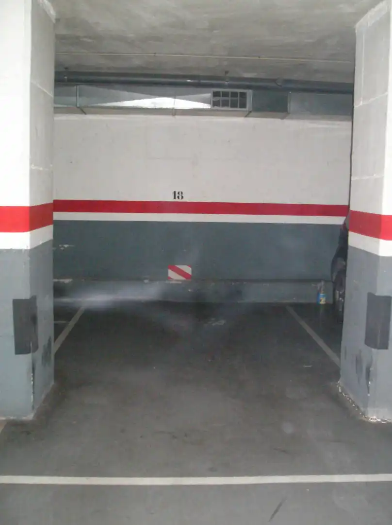 Parkplatz von Garage zur Miete in  Barcelona Capital