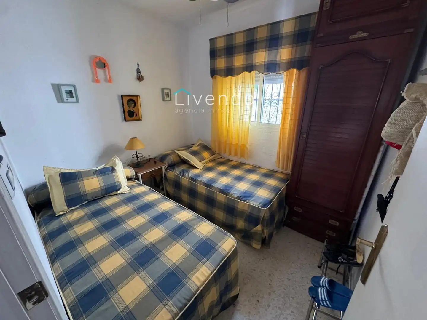 Dormitori de Casa o xalet en venda en Chiclana de la Frontera amb Jardí privat, Piscina i Piscina comunitària