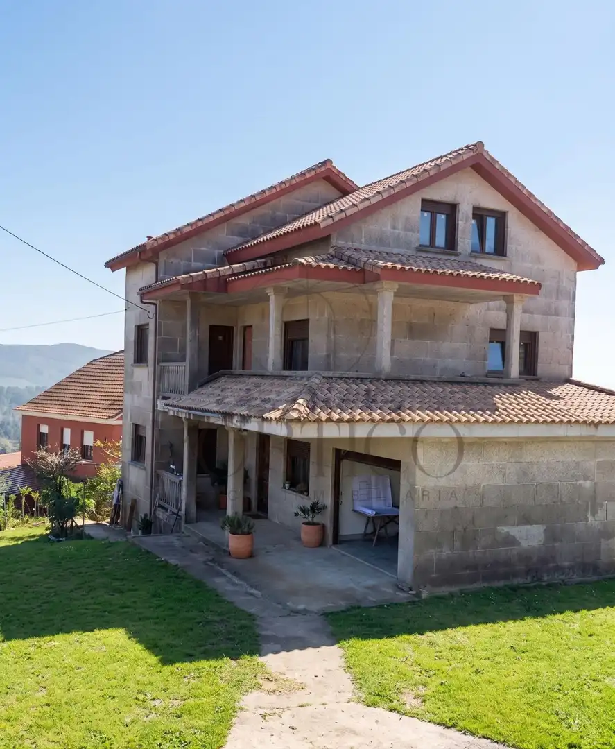Vista exterior de Casa o chalet en venta en Mos con Terraza y Balcón