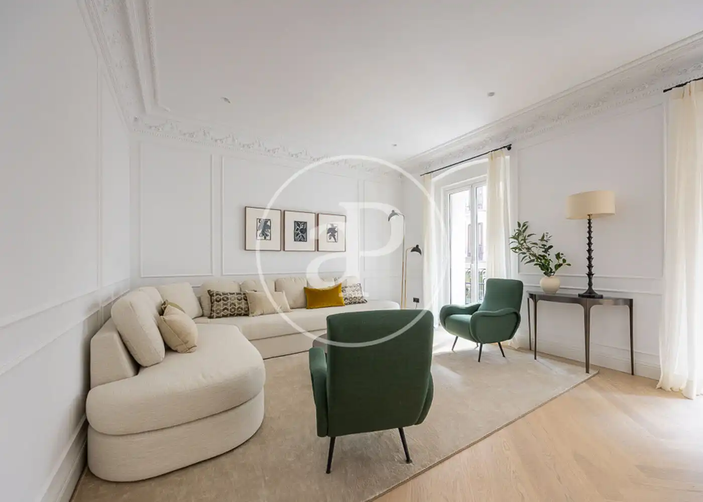 Sala d'estar de Pis en venda en Madrid amb Aire condicionat, Calefacció i Jardí privat