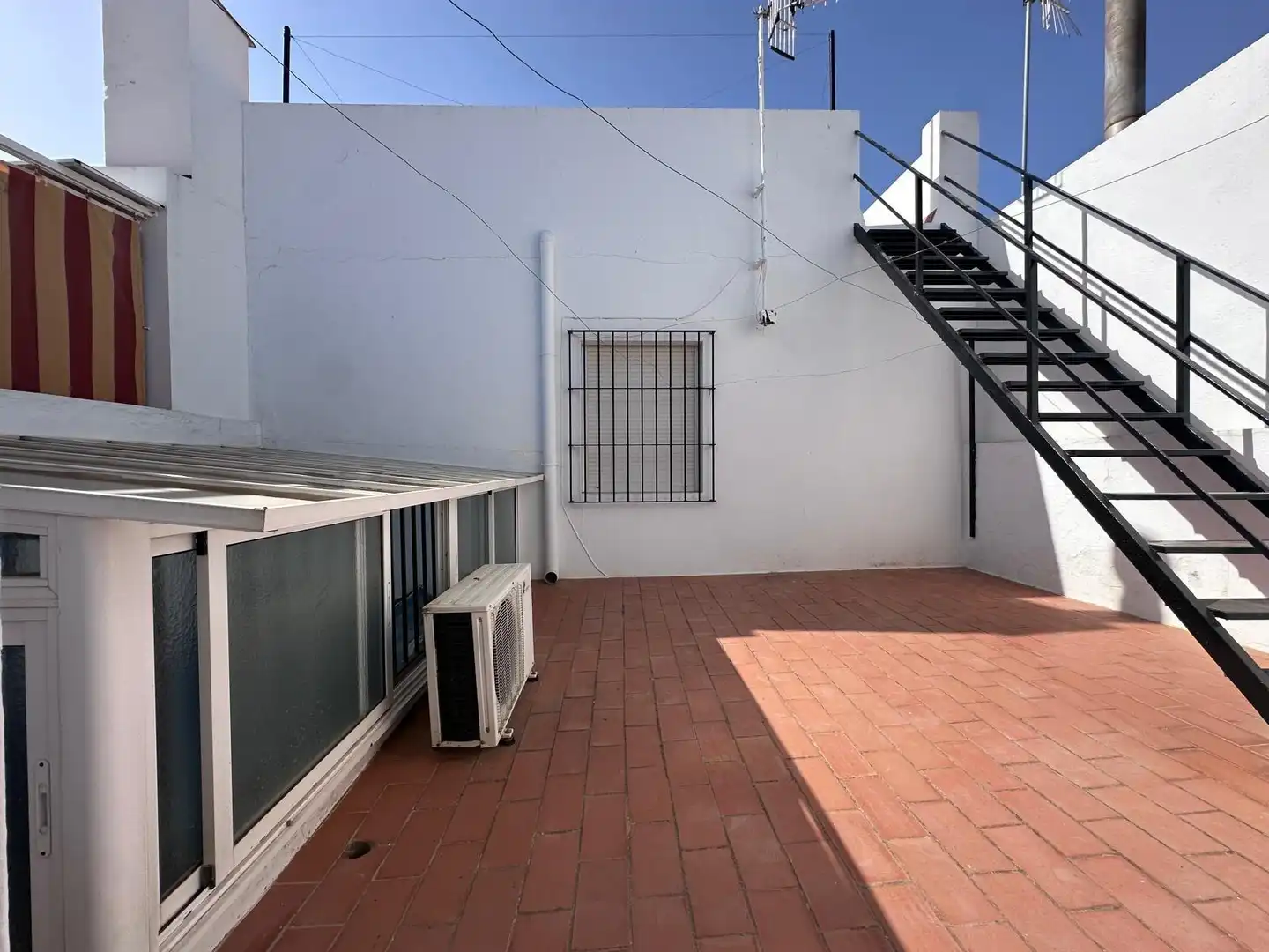 Terrassa de Casa o xalet en venda en La Puebla de Cazalla