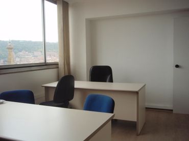 Oficina amb ascensor de lloguer a Hurtado de Amezaga Kalea 27