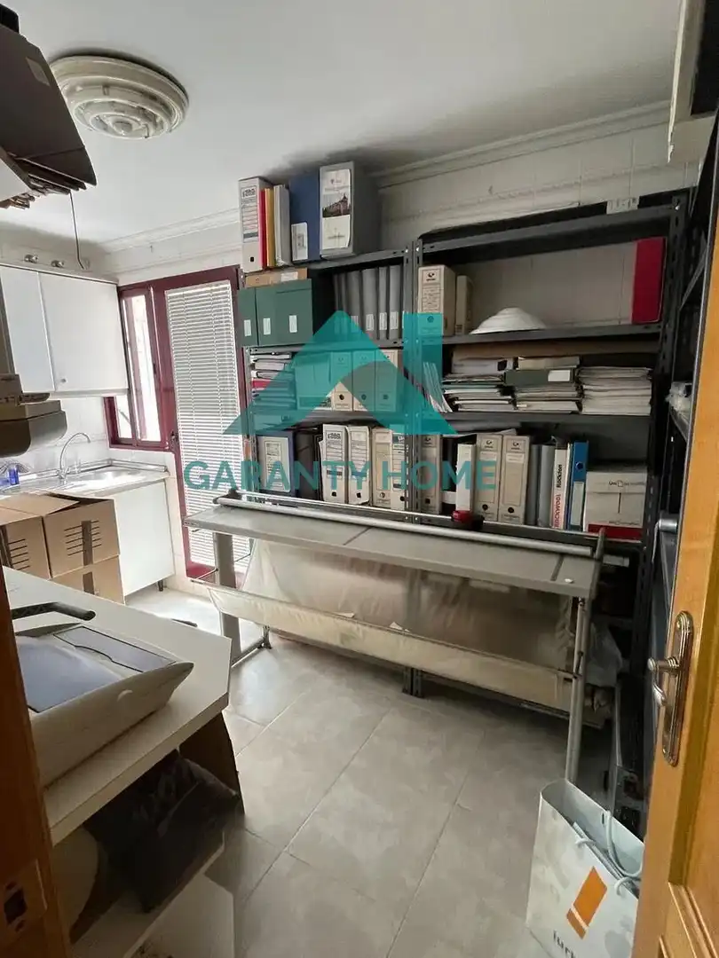 Oficina de alquiler en Centro