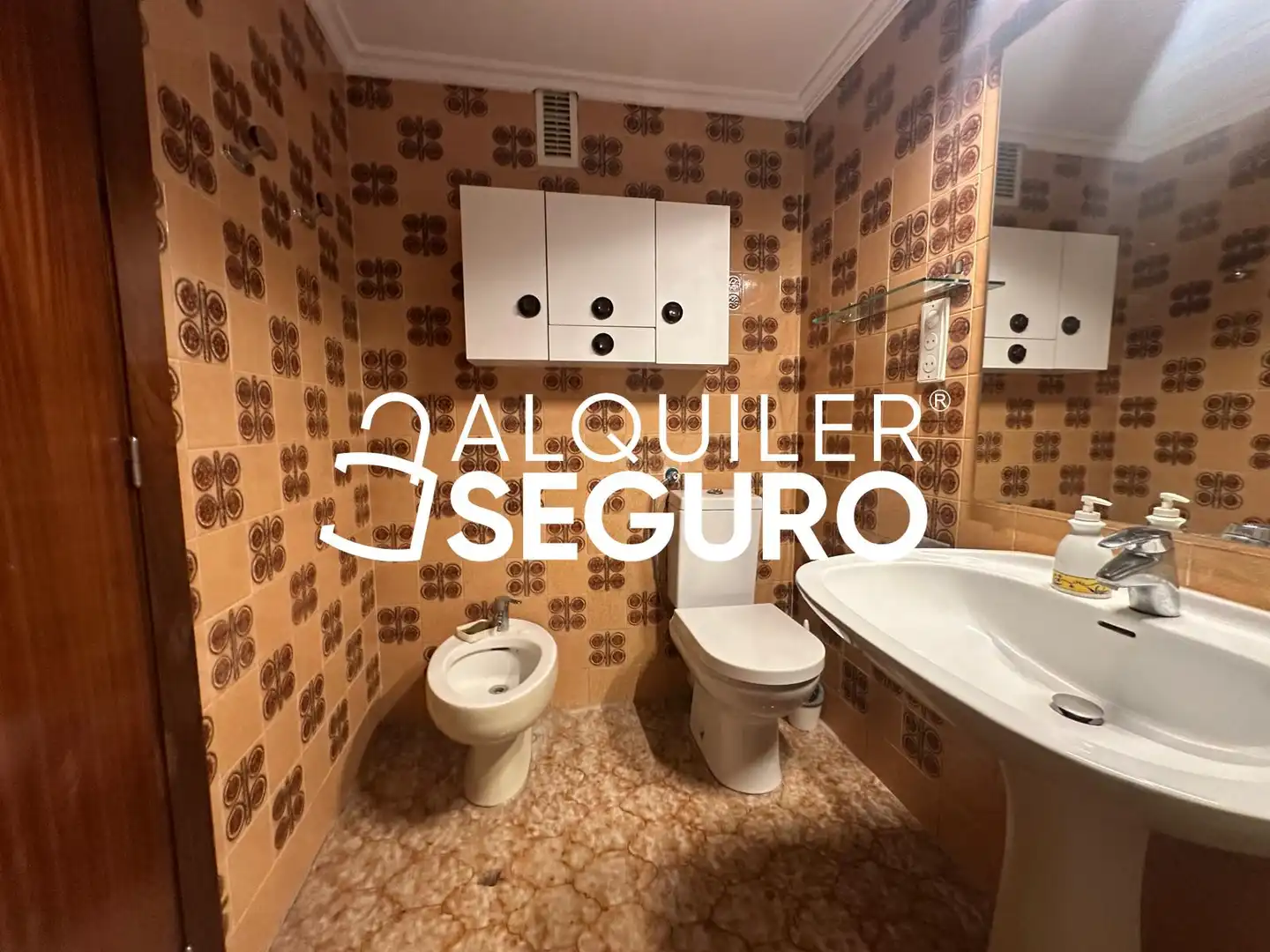 Baño de Piso de alquiler en Valencia con Aire acondicionado y Amueblado