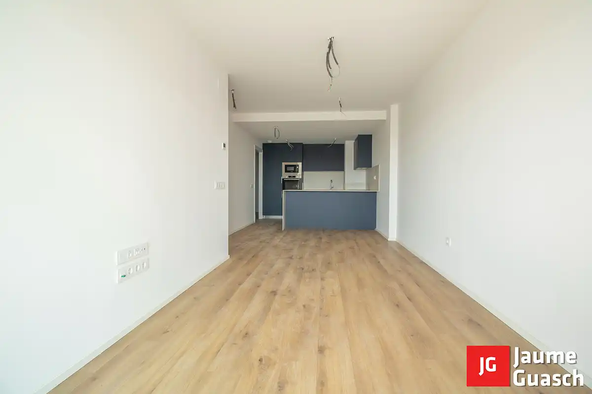 Sala d'estar de Àtic en venda en Torredembarra amb Calefacció, Parquet i Terrassa