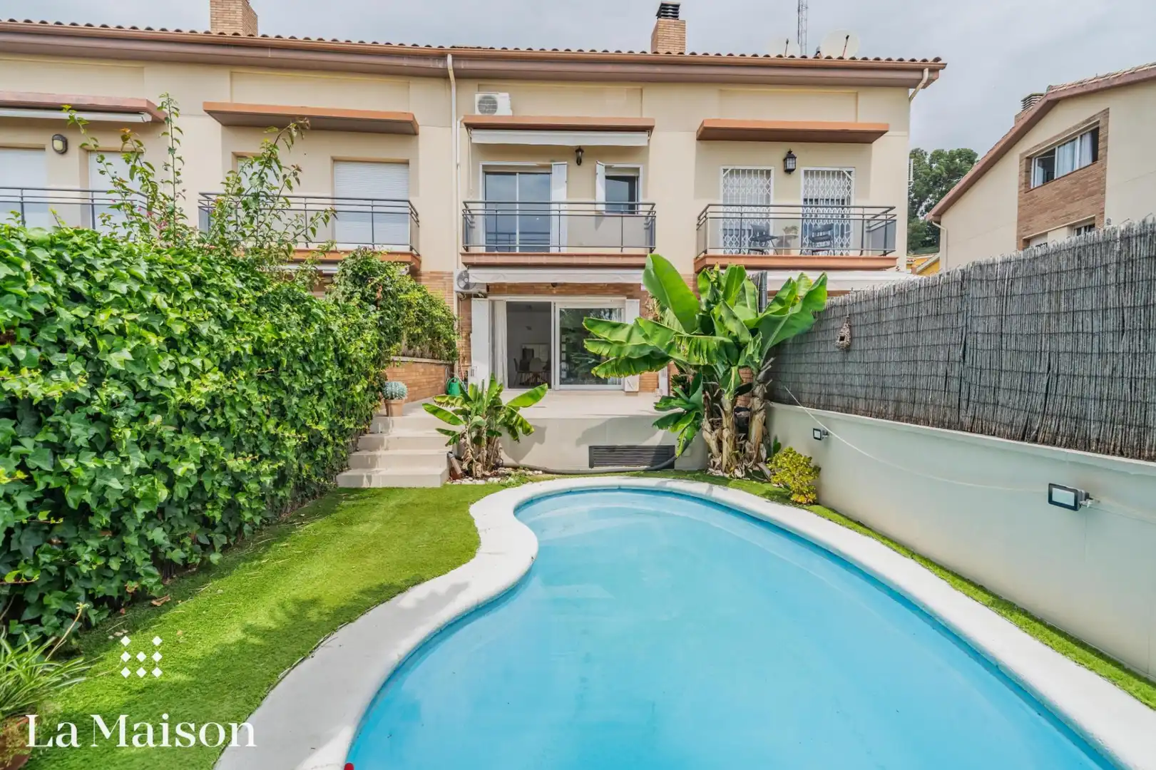 Piscina de Casa o chalet en venta en Sant Vicenç de Montalt con Aire acondicionado, Calefacción y Terraza
