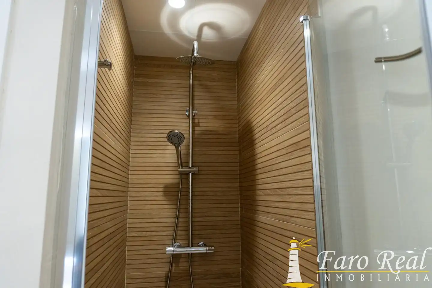 Badezimmer von Wohnung zur Miete in Sanlúcar de Barrameda mit Klimaanlage und Möbliert
