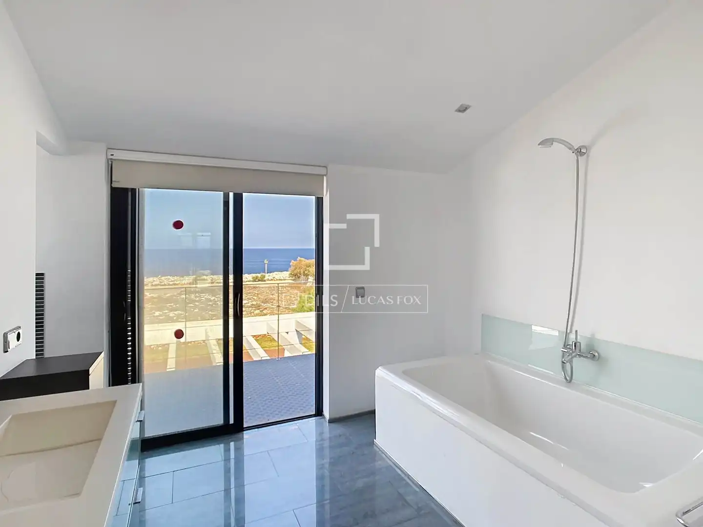 Bany de Casa o xalet en venda en Ciutadella de Menorca amb Aire condicionat, Calefacció i Jardí privat