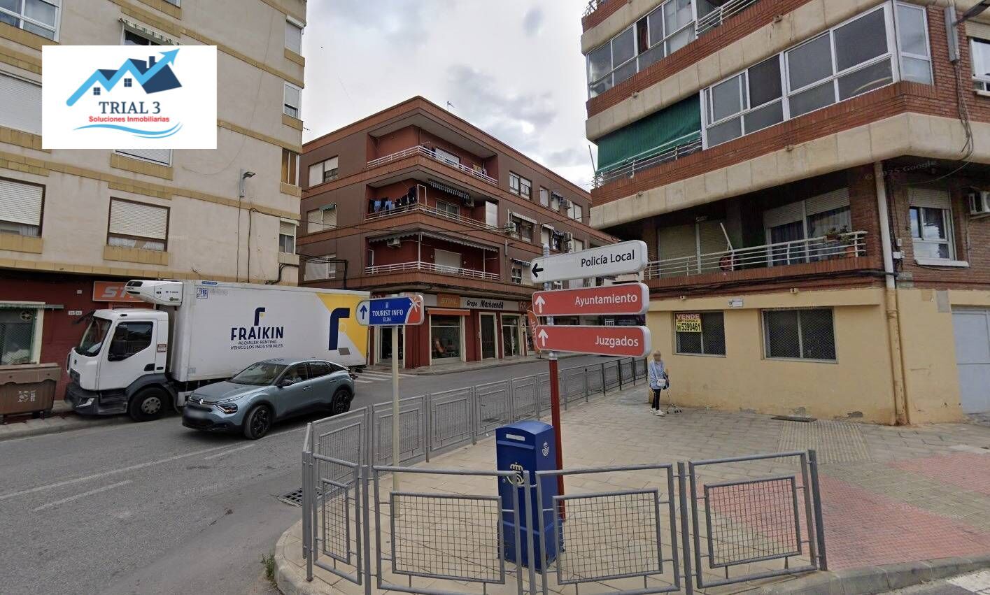 Vista exterior de Pis en venda en Elda