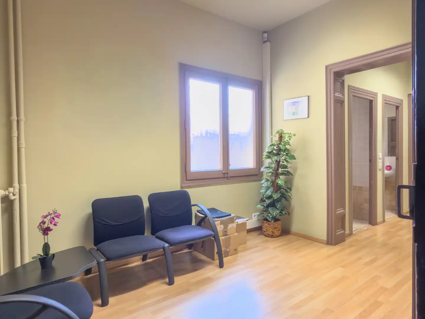 Office for rent in Barcelona  with Air Conditioner, Heating and Internet