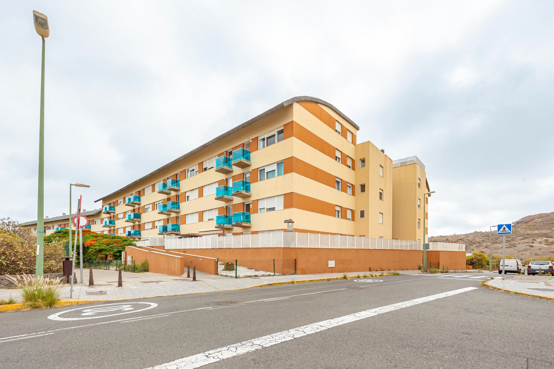 Exterior view of Duplex for sale in Las Palmas de Gran Canaria  with Terrace, Oven and Microwave