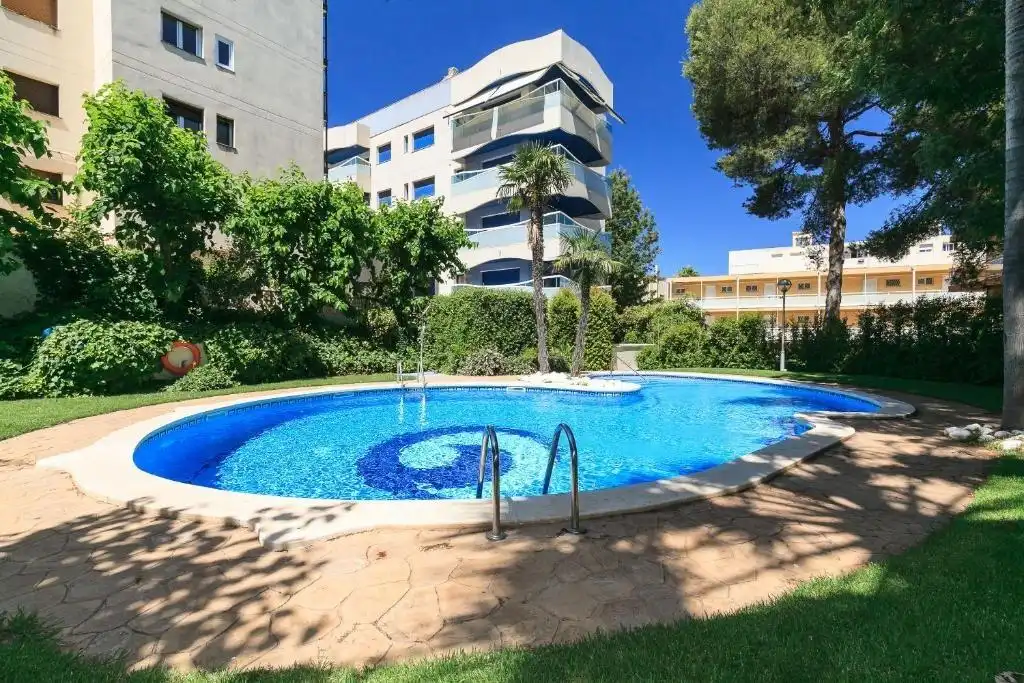 Piscina de Planta baixa en venda en Salou amb Jardí privat, Terrassa i Moblat