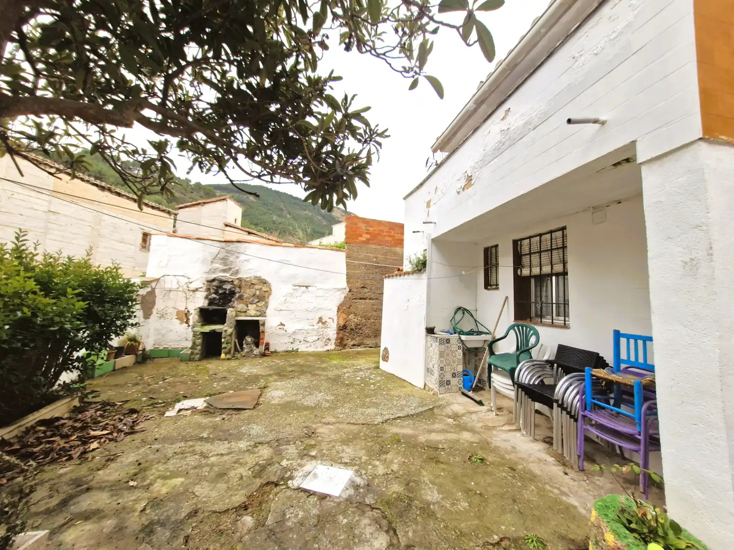 Vista exterior de Finca rústica en venda en Arnedillo amb Calefacció, Traster i Moblat
