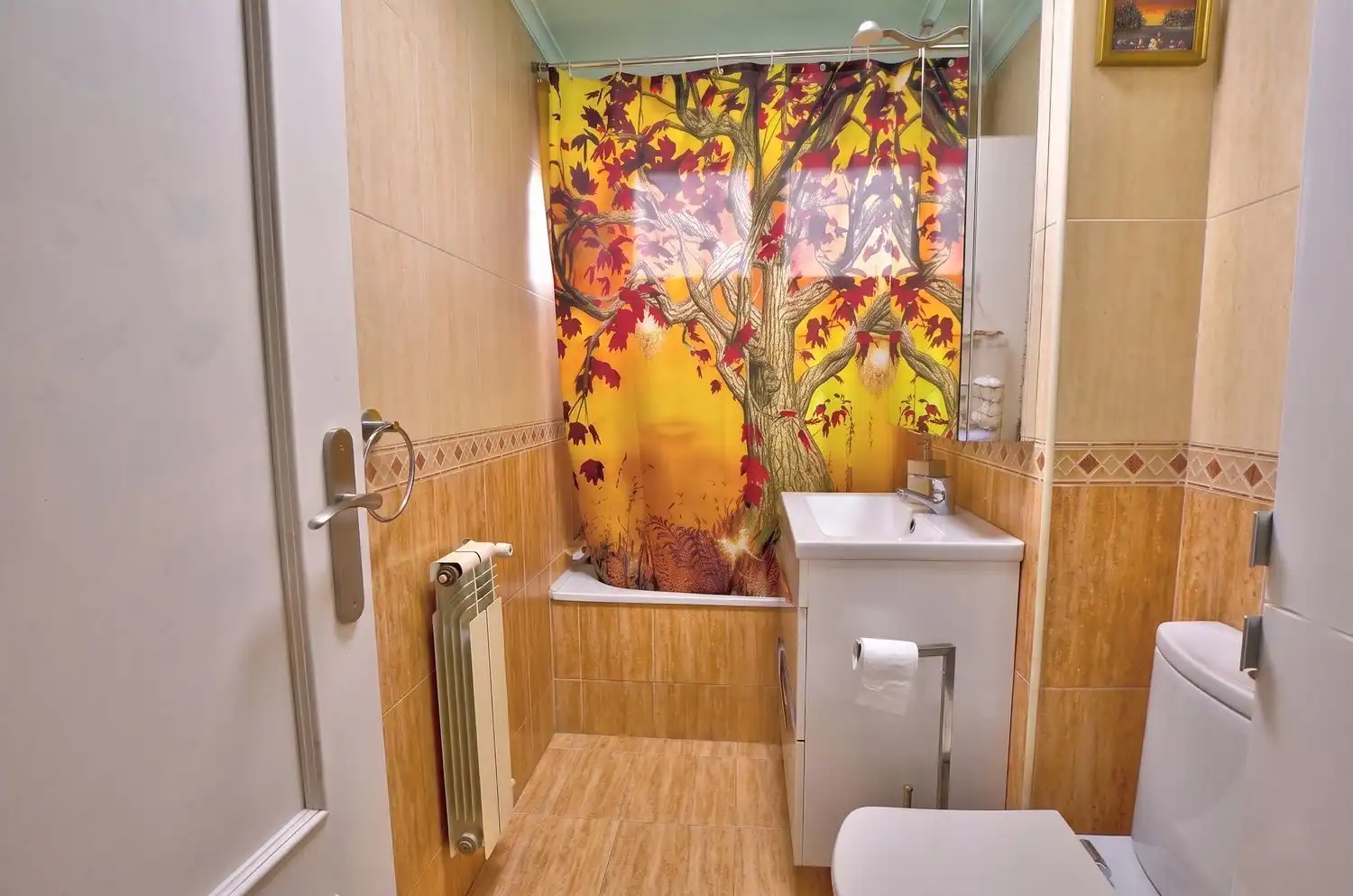 Badezimmer von Wohnung zum Verkauf in Avilés mit Heizung, Abstellraum und Schwimmbad
