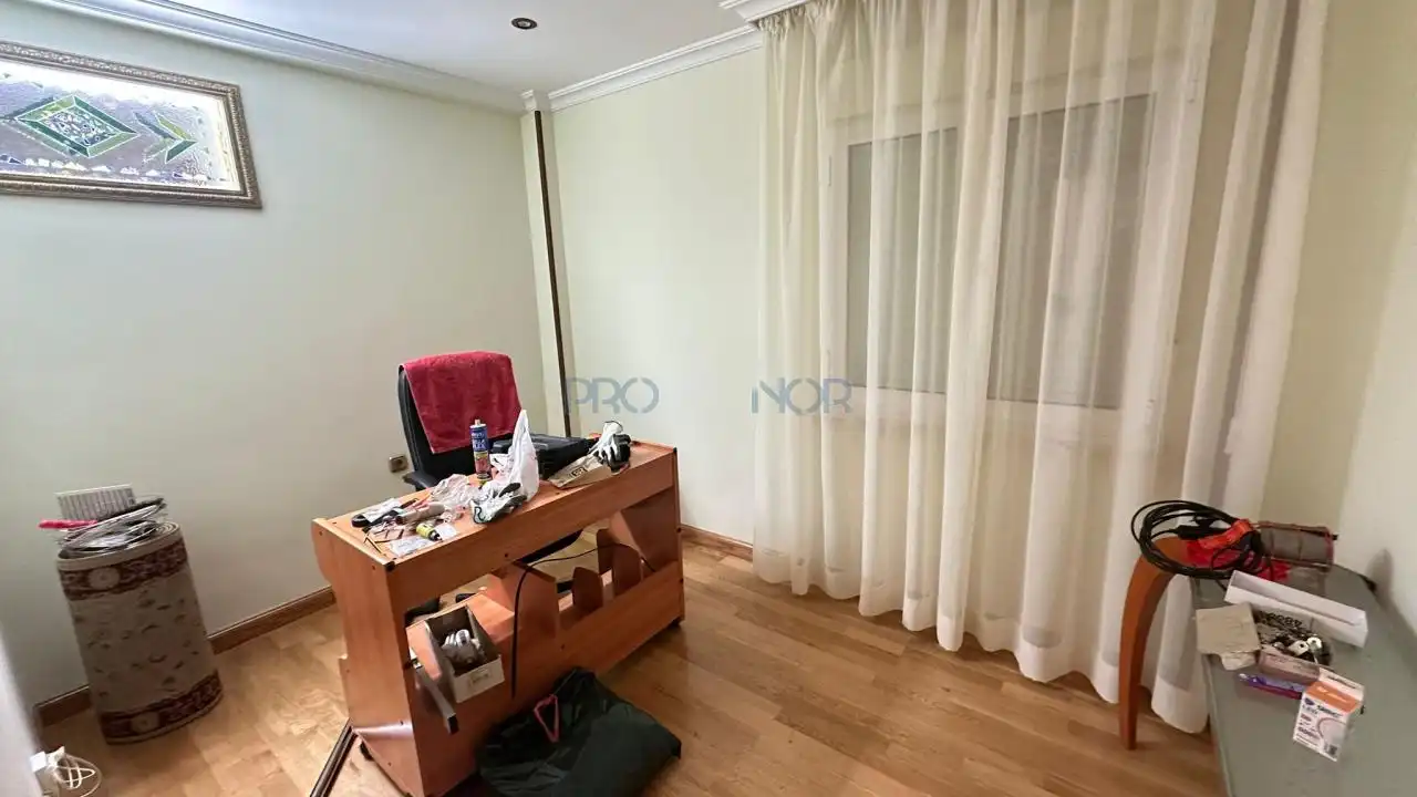 Habitación de Piso en venta en León Capital  con Calefacción, Terraza y Amueblado