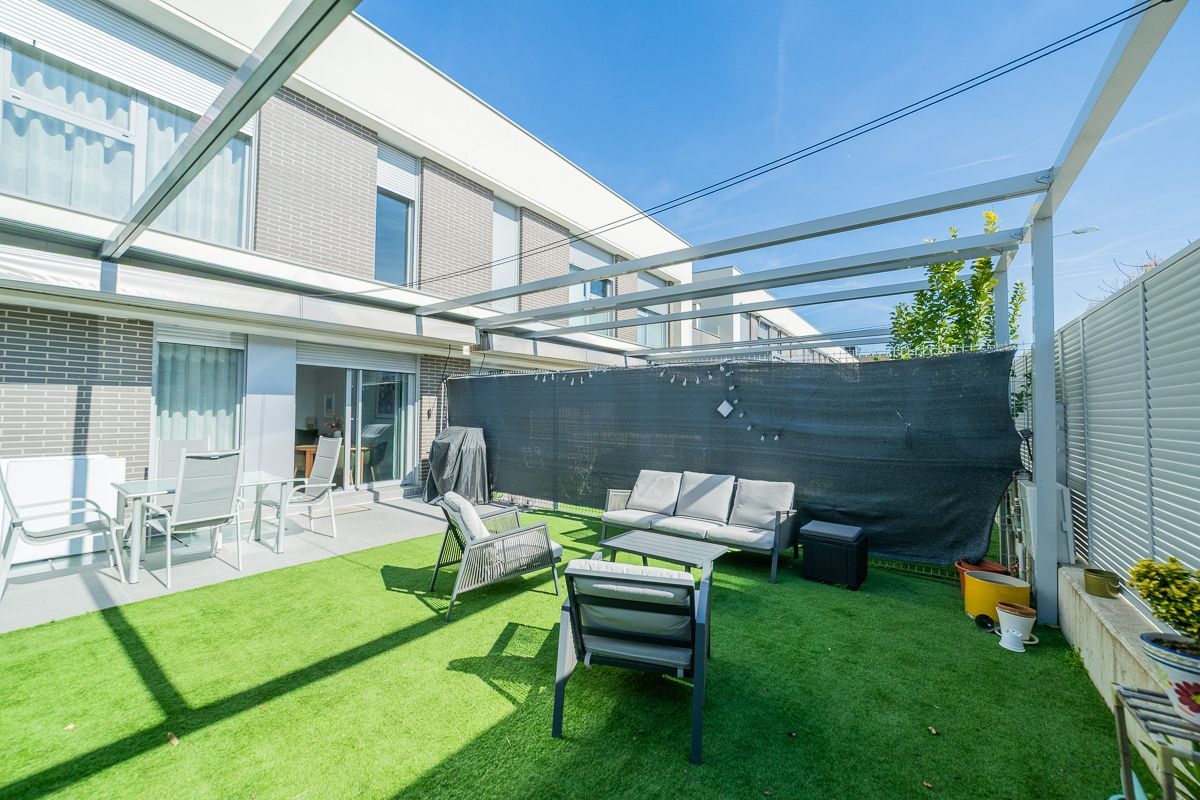 Terrassa de Casa adosada en venda en Alcorcón amb Aire condicionat, Calefacció i Traster