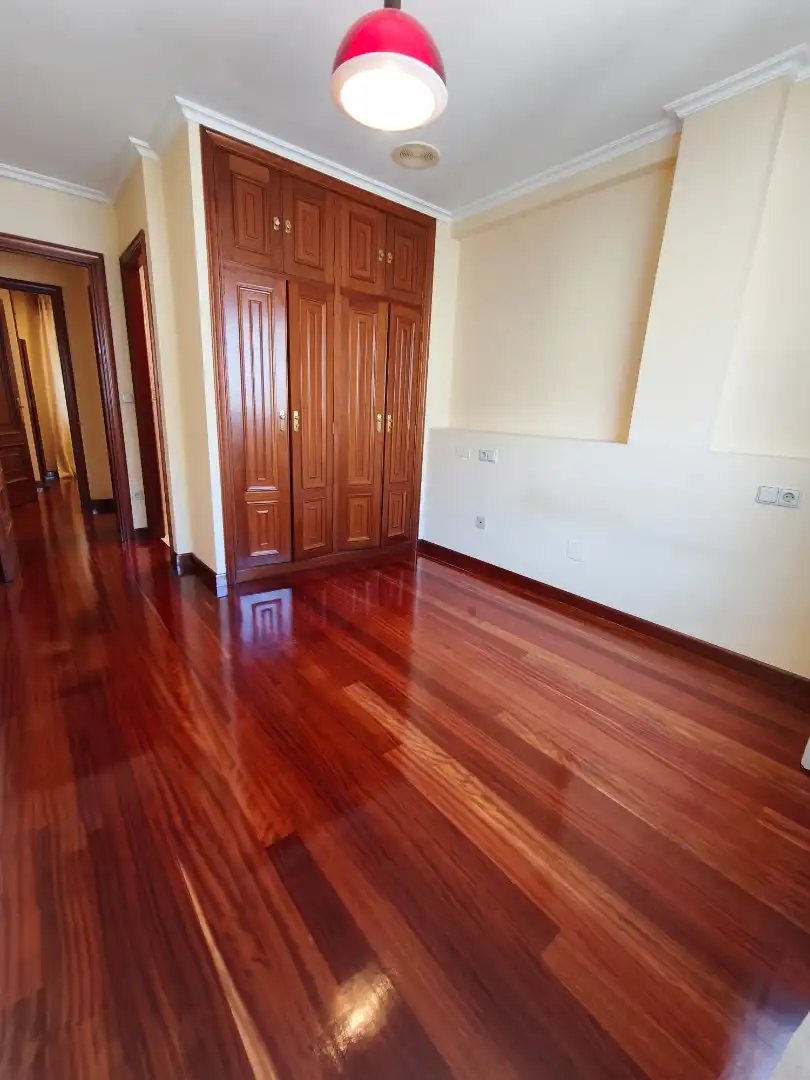 Bedroom of Flat for sale in Vigo   with Parquet flooring and Storage room