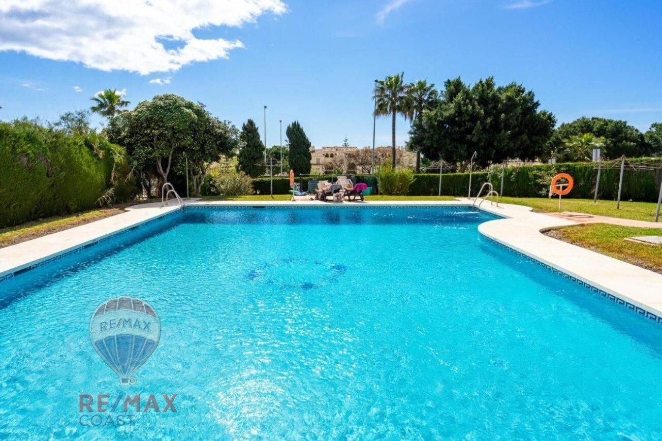 Piscina de Dúplex en venda en Mijas amb Jardí privat, Terrassa i Piscina comunitària