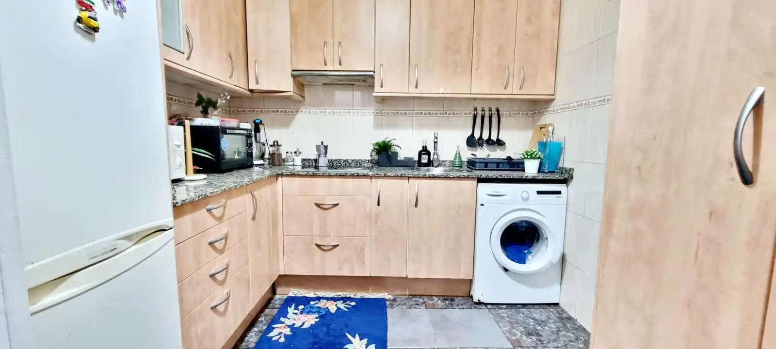 Kitchen of Flat for sale in L'Hospitalet de Llobregat  with Air Conditioner and Furnished