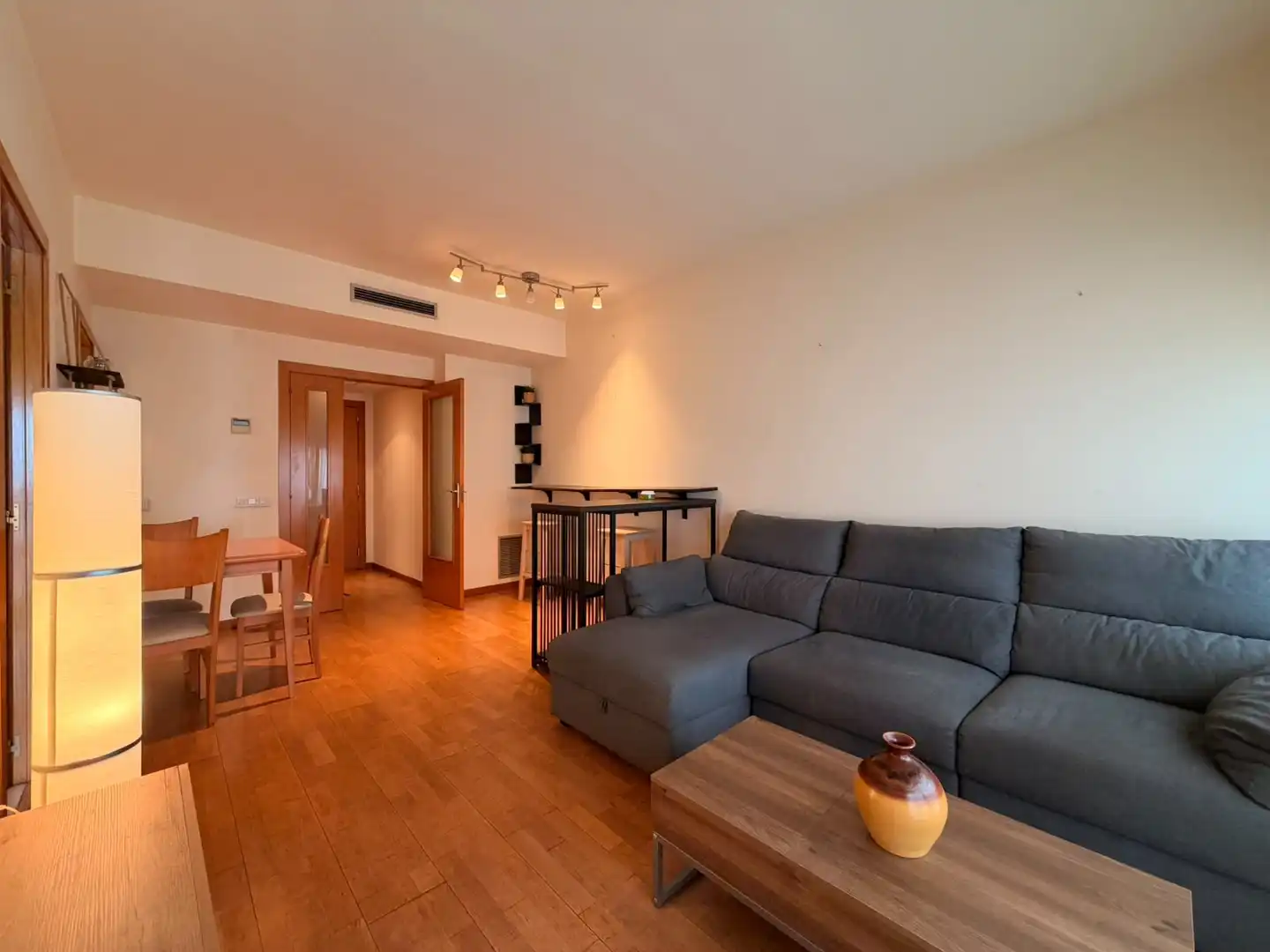 Piso con ascensor en venta en Centre - Sant Oleguer, imagen 2