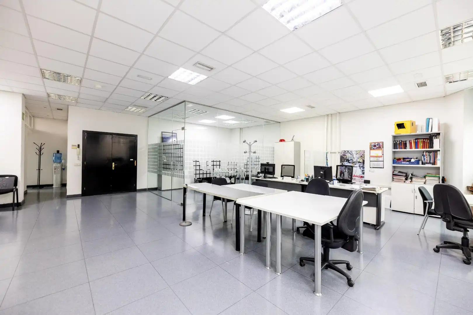 Büro zum Verkauf in Madrid mit Klimaanlage und Heizung