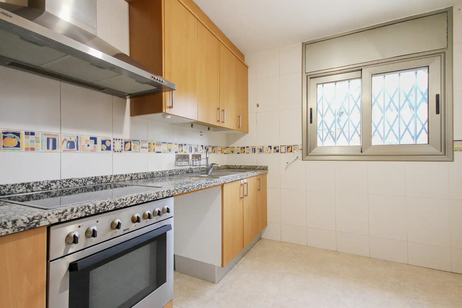Küche von Wohnung zum Verkauf in Manresa mit Heizung, Terrasse und Abstellraum