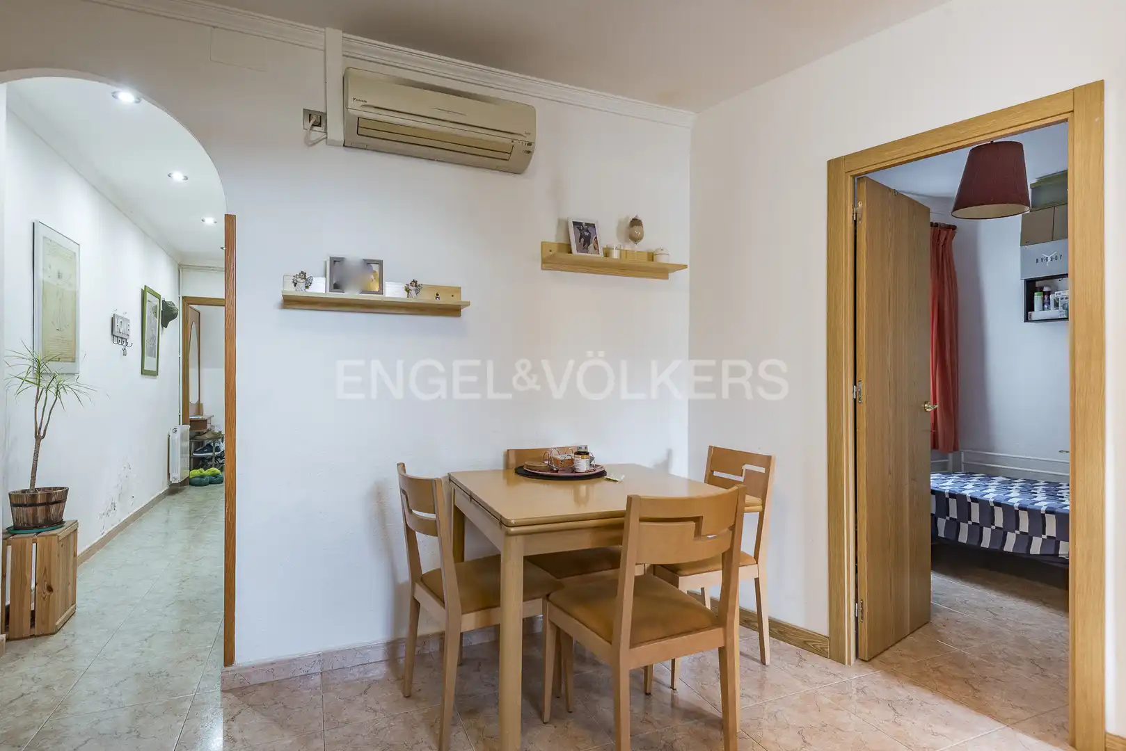 Comedor de Piso en venta en Barcelona con Aire acondicionado, Calefacción y Balcón