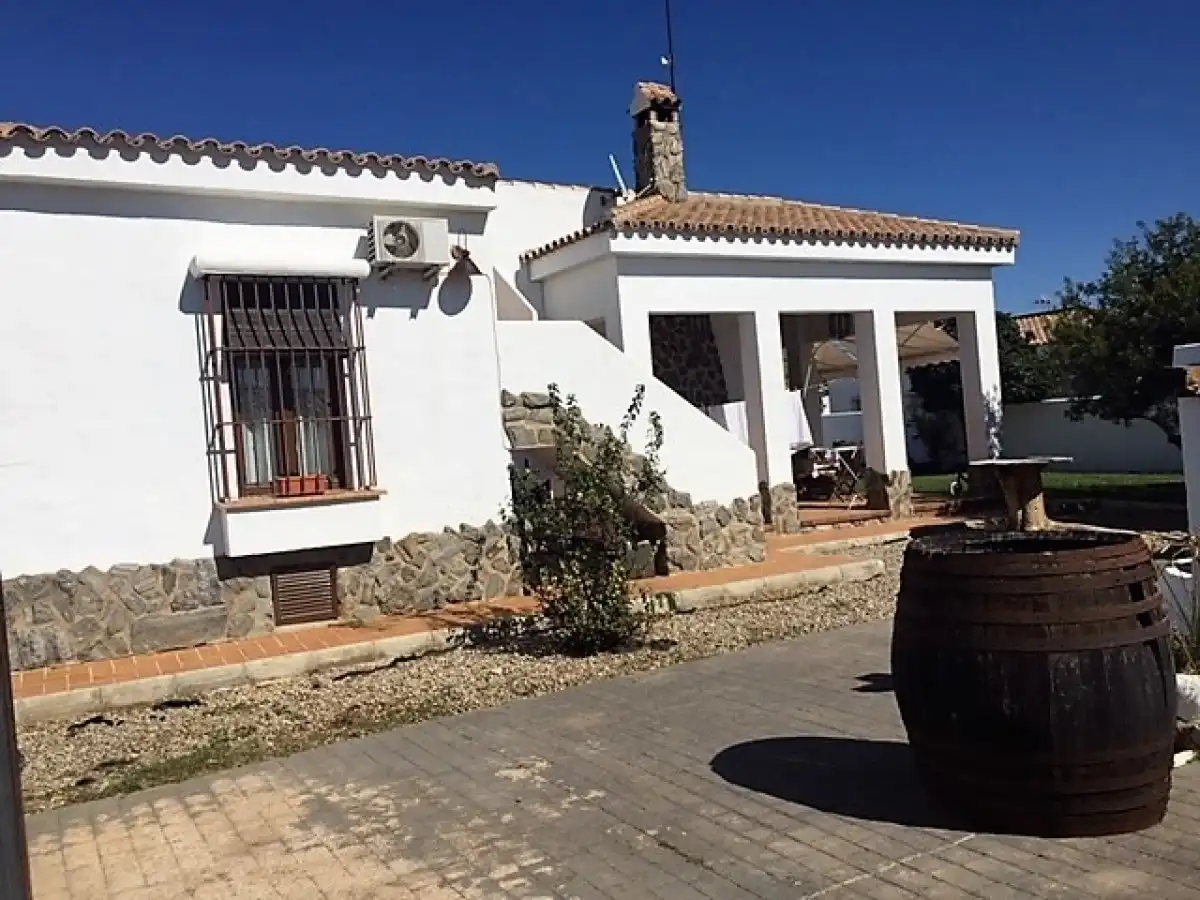 Villa mit Pool zum Verkauf in Núcleo urbano, imagen 23