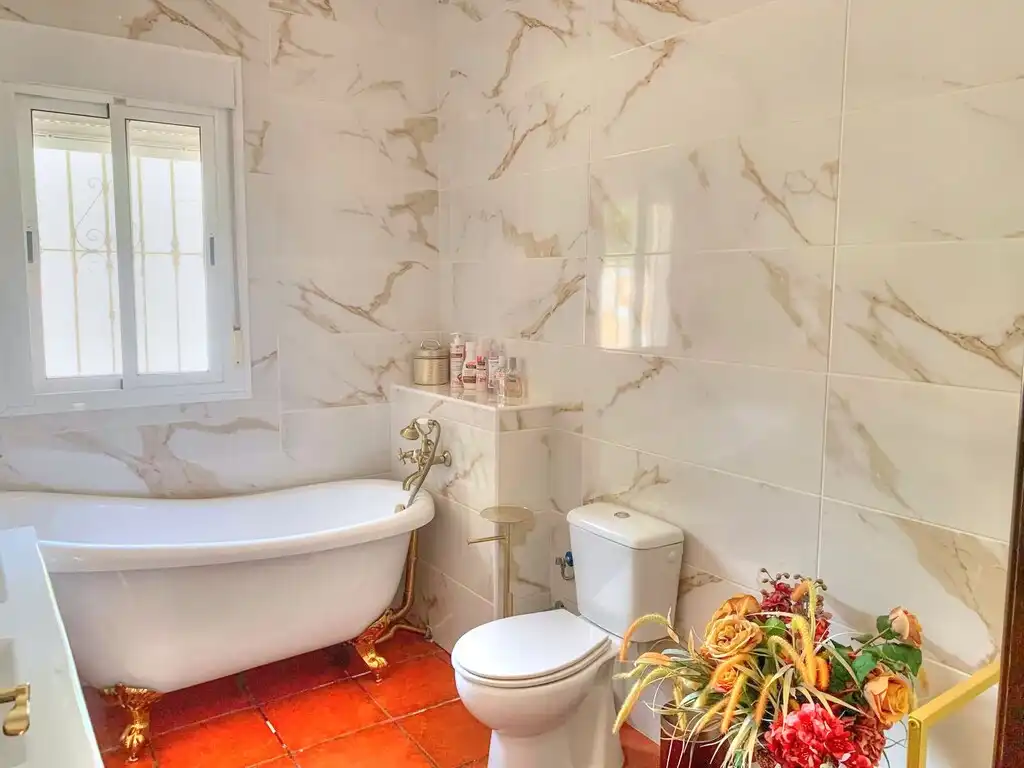 Baño de Casa o chalet de alquiler en Alcaucín, Málaga