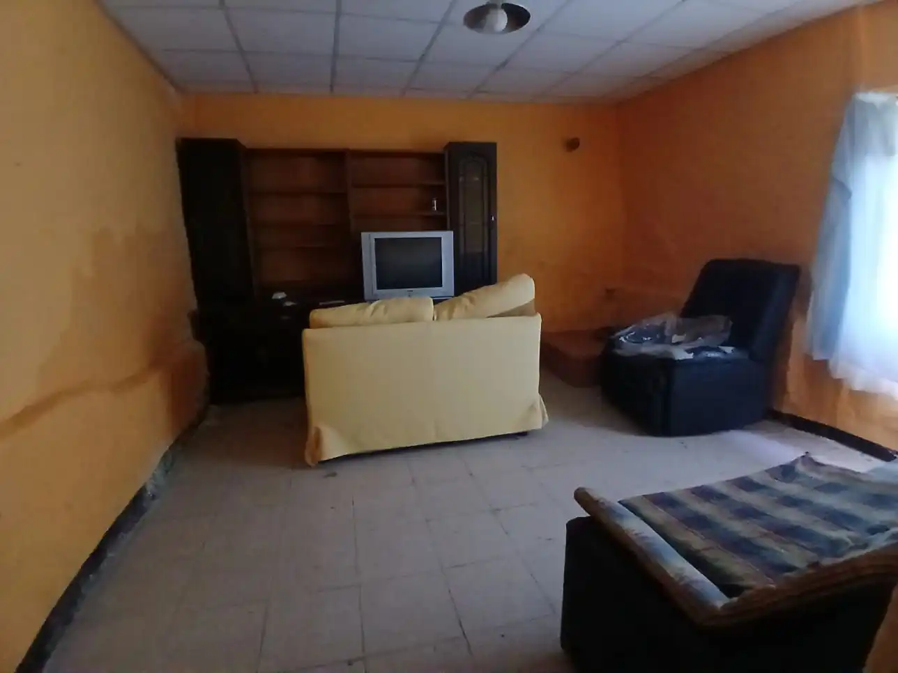 Sala d'estar de Casa o xalet en venda en Torrelavega  amb Traster
