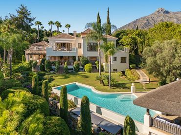 Villa con piscina in vendita a Milla de Oro