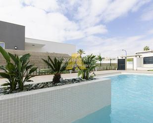 Piscina de Casa o xalet en venda en Cartagena amb Aire condicionat, Terrassa i Piscina