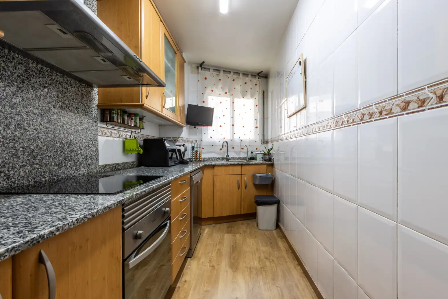 Kitchen of Flat for sale in Terrassa  with Air Conditioner, Heating and Parquet flooring
