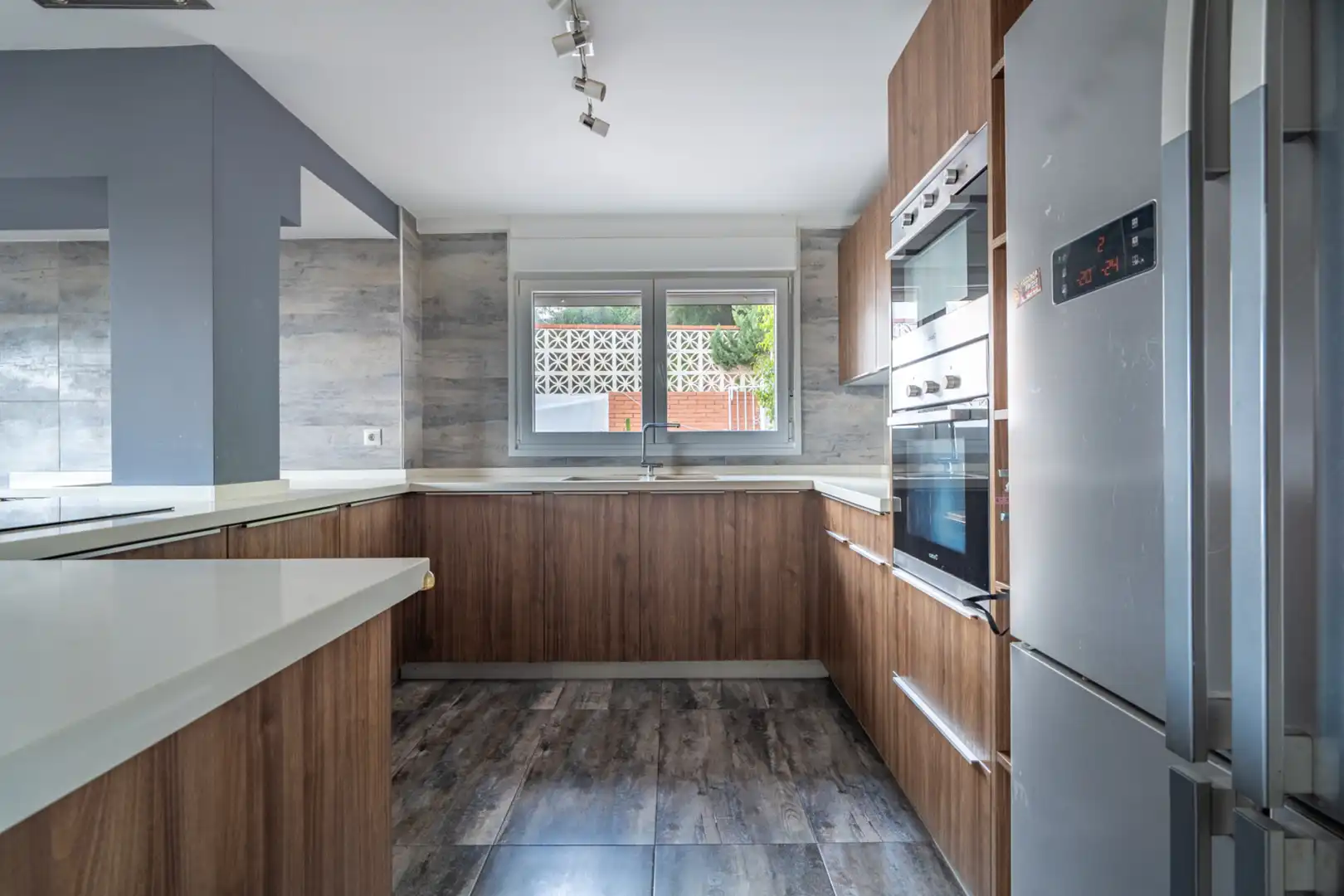 Kitchen of Houses for sale in Málaga  with Air Conditioner, Heating and Private garden