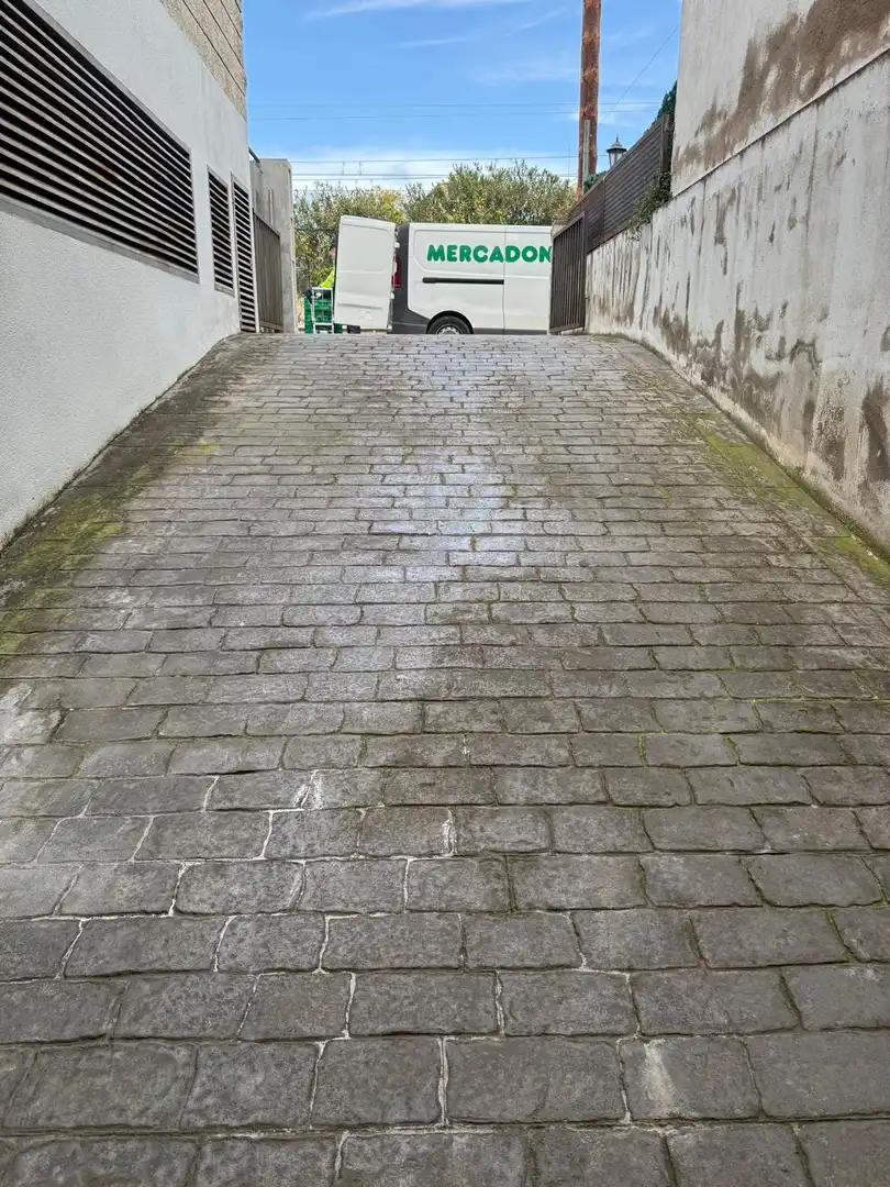 Außenansicht von Garage zum Verkauf in Calafell