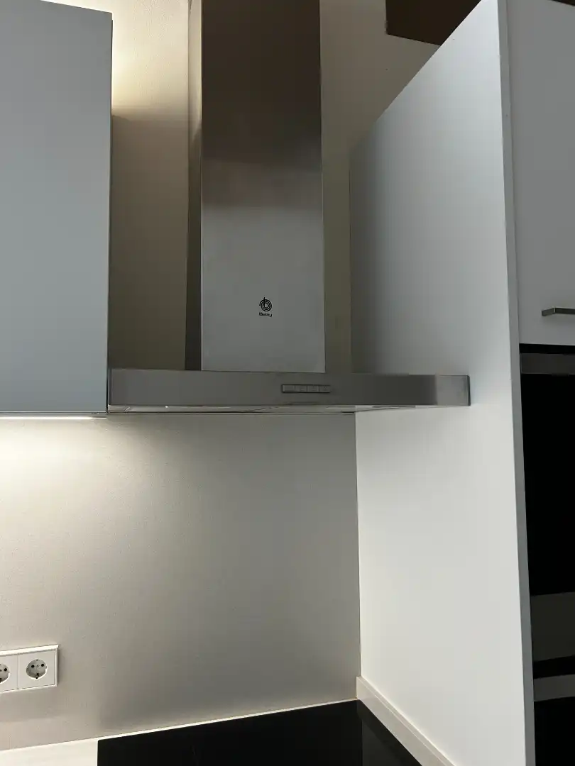 Cuina de Pis de lloguer en Girona amb Aire condicionat, Calefacció i Parquet