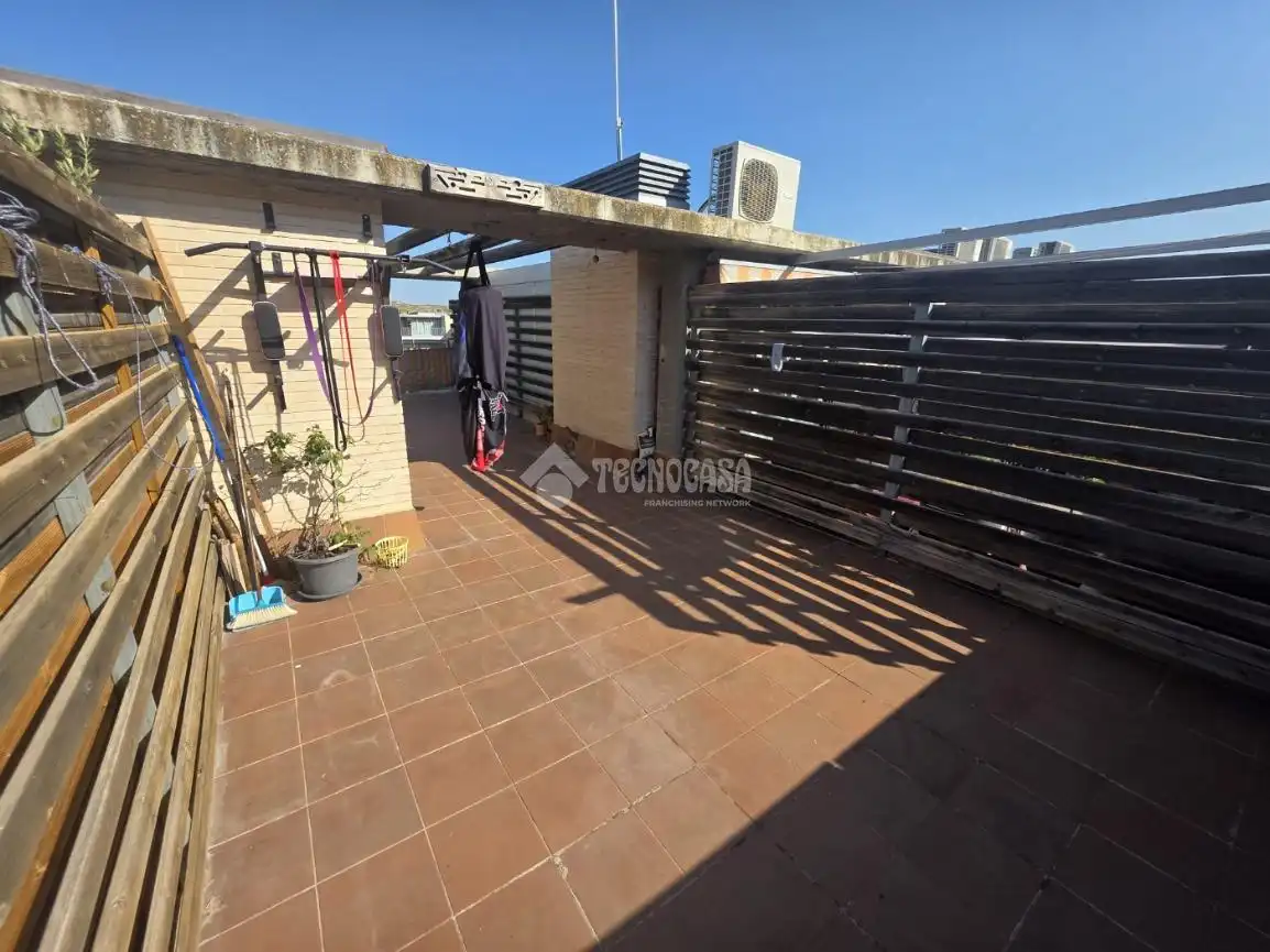 Terrace of Flat for sale in Cadrete  with Air Conditioner, Heating and Terrace