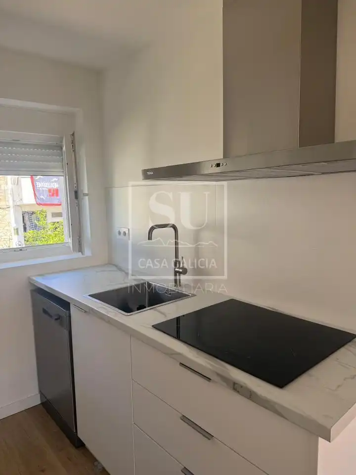 Küche von Wohnung zur Miete in Baiona mit Klimaanlage, Heizung und Möbliert