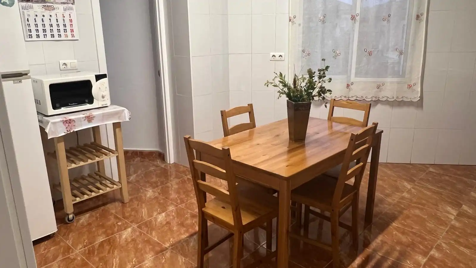 Comedor de Piso de alquiler en Cártama con Terraza, Amueblado y Horno