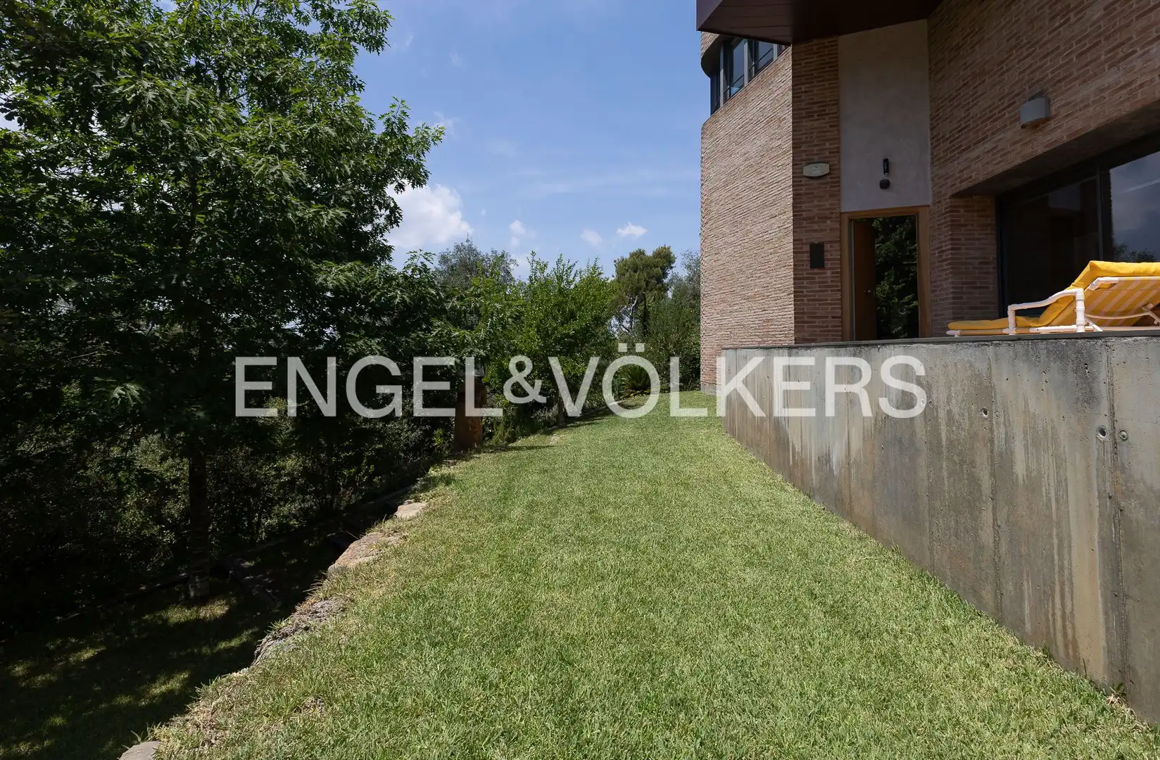 Casa adosada en venda en Sant Cugat del Vallès amb Calefacció, Jardí privat i Parquet