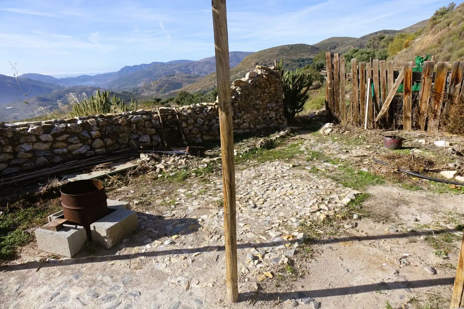 Vista exterior de Casa o xalet en venda en Cáñar