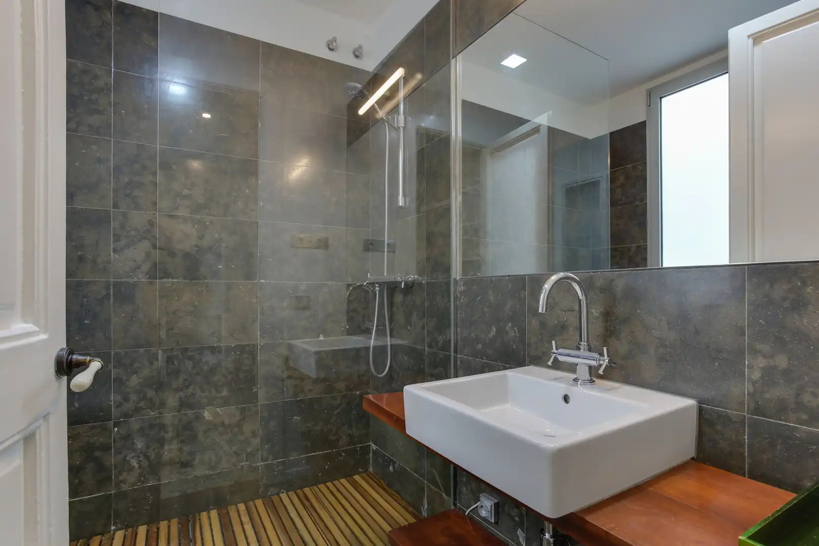 Flat with terrace to rent in Carrer Gran de Gràcia, imagen 20