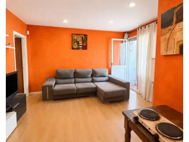 Sala de estar de Casa adosada en venta en Nord-oest