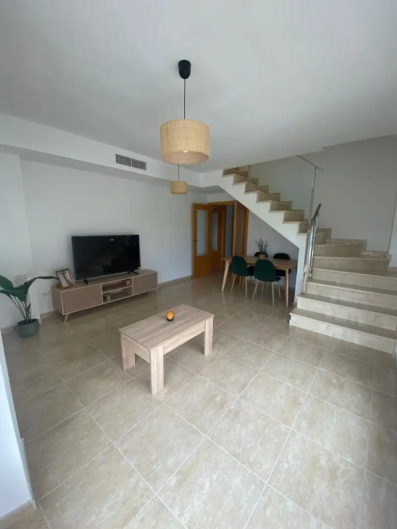 Sala de estar de Dúplex de alquiler en Beniarjó con Terraza y Amueblado