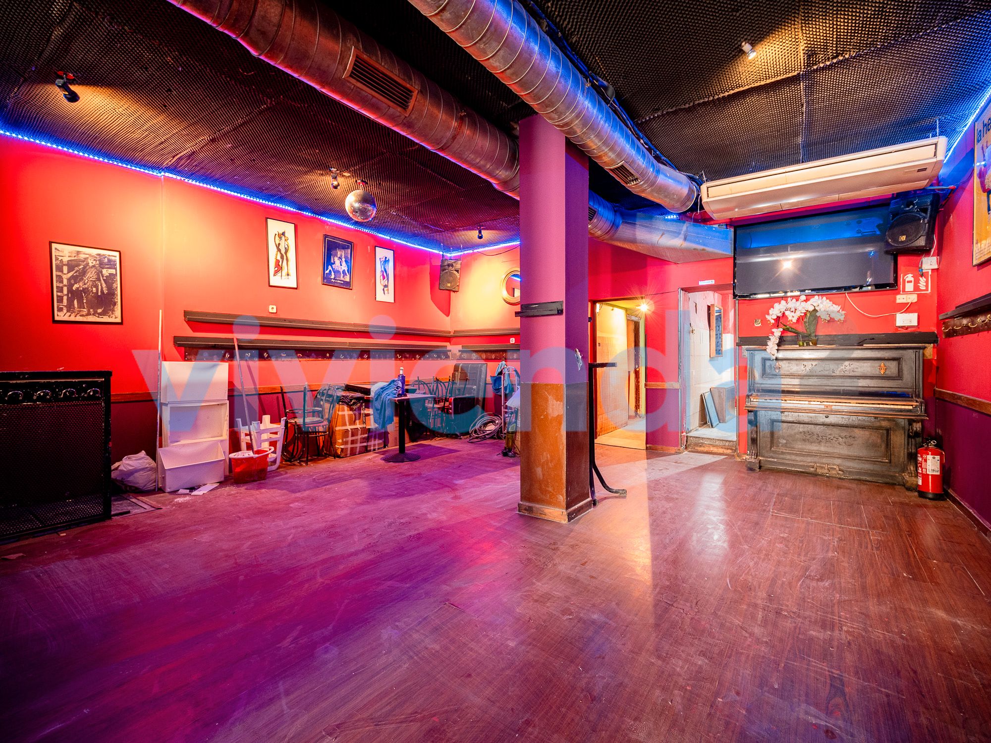 Premises for sale in  Madrid Capital  with Air Conditioner