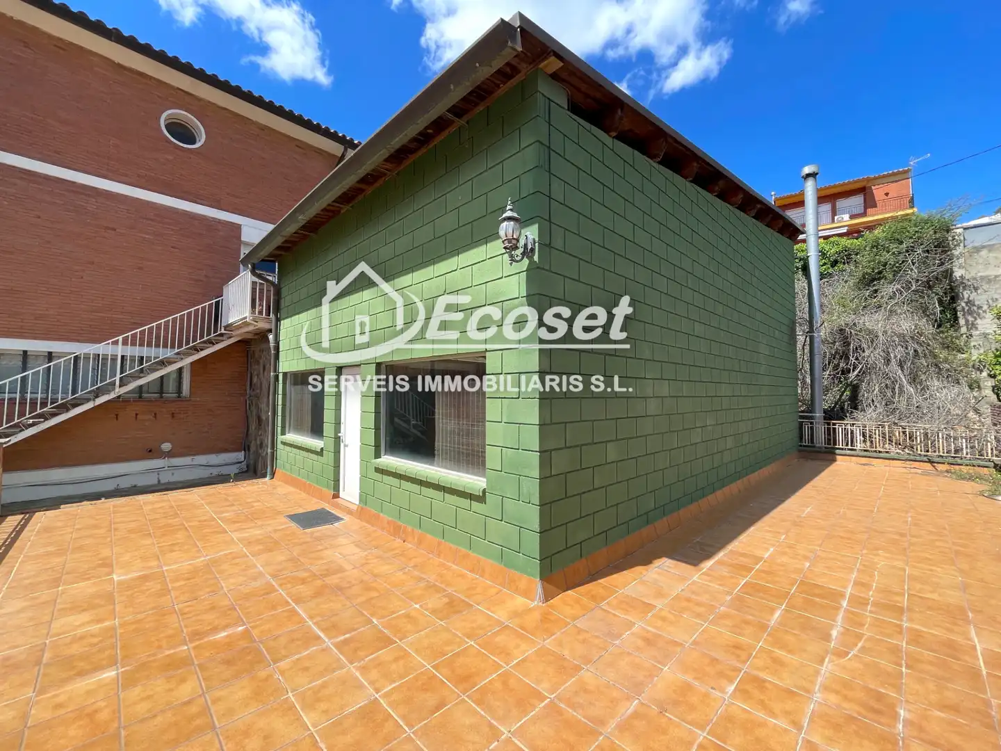 Vista exterior de Casa o xalet en venda en Vallirana amb Calefacció, Parquet i Traster