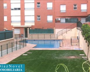 Swimming pool of Flat to rent in  Granada Capital  with Air Conditioner