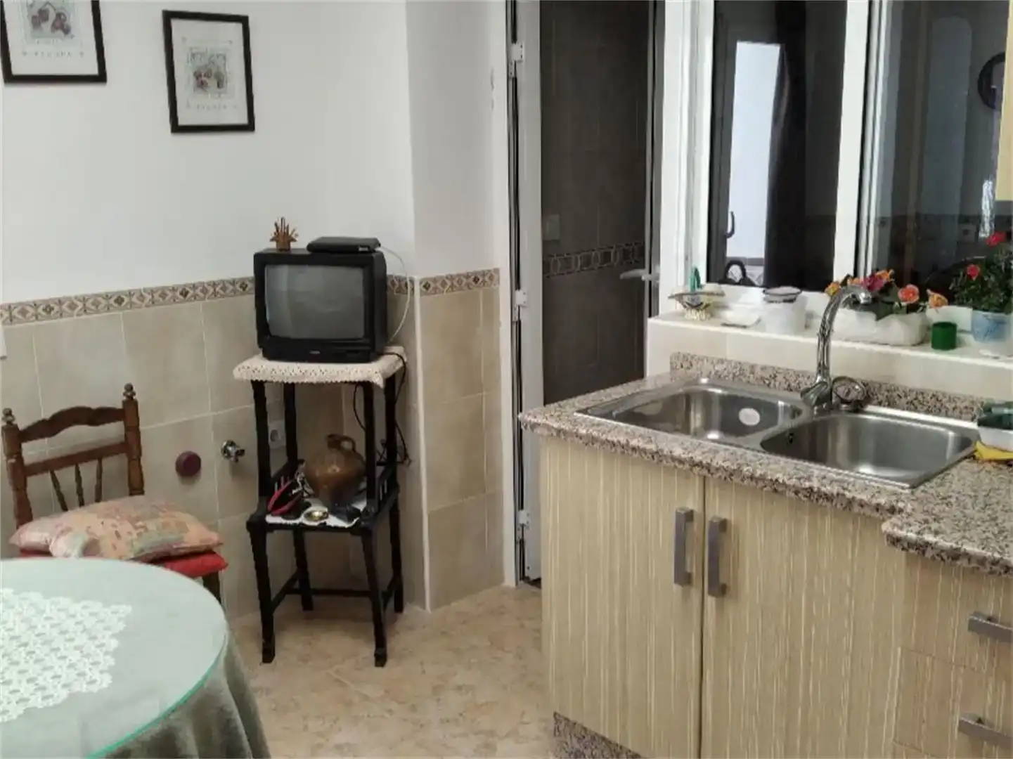 Cuina de Casa adosada en venda en Siruela amb Moblat