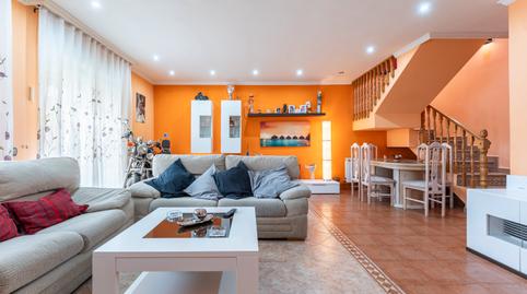 Foto 2 de Casa o xalet en venda a Calle de la Gaviota, Velilla de San Antonio, Madrid